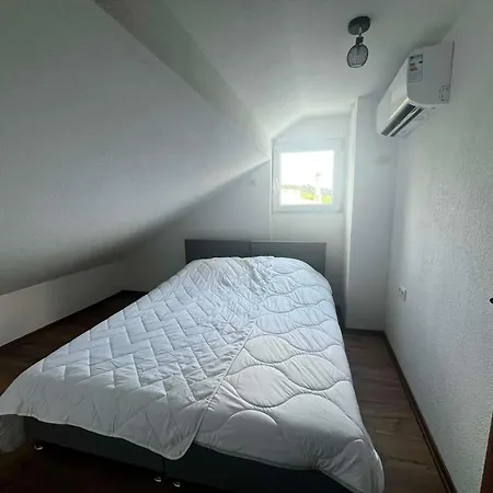 Kastel Daire