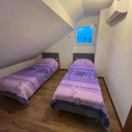 Kastel Daire